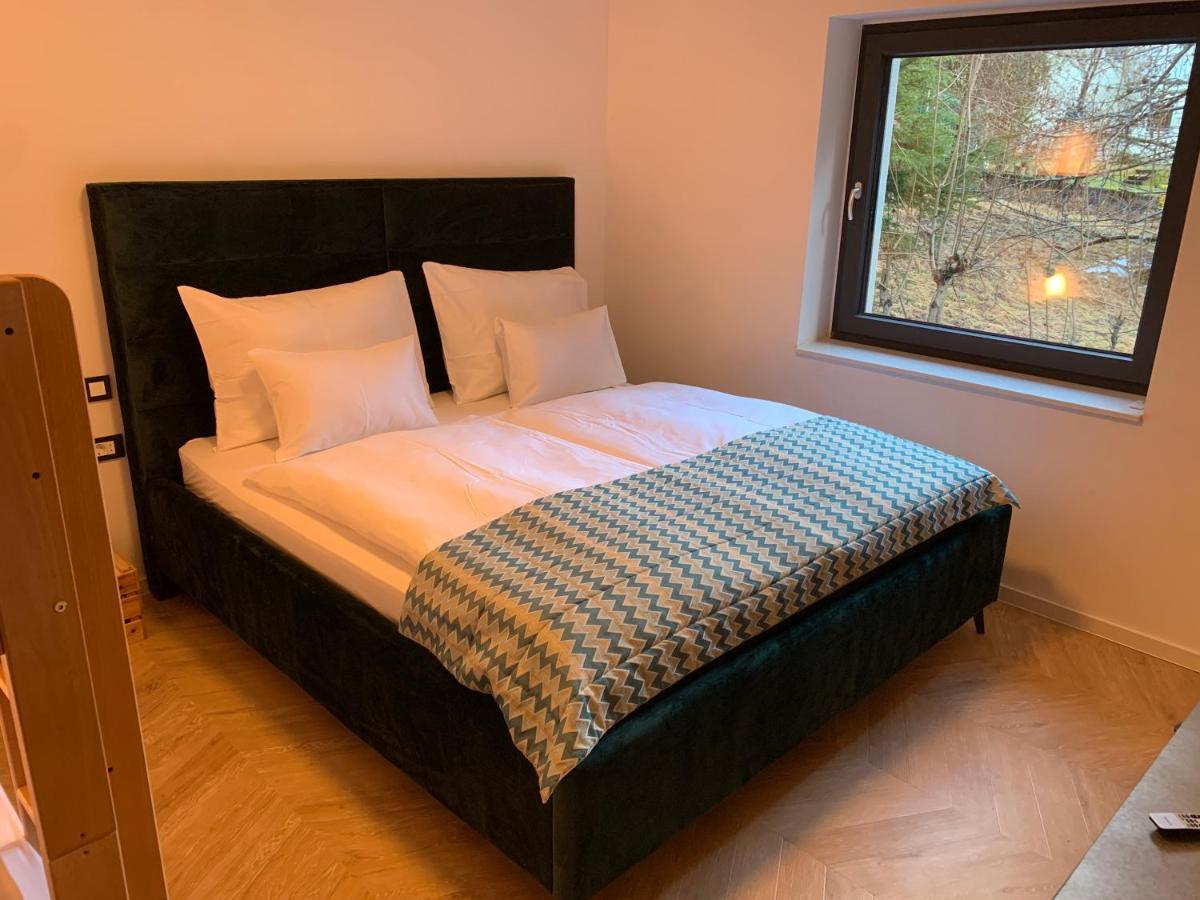 Pine Tree Holiday House Gozd Martuljek Εξωτερικό φωτογραφία