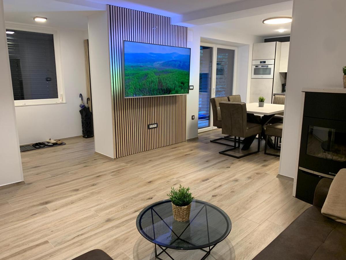 Pine Tree Holiday House Gozd Martuljek Εξωτερικό φωτογραφία